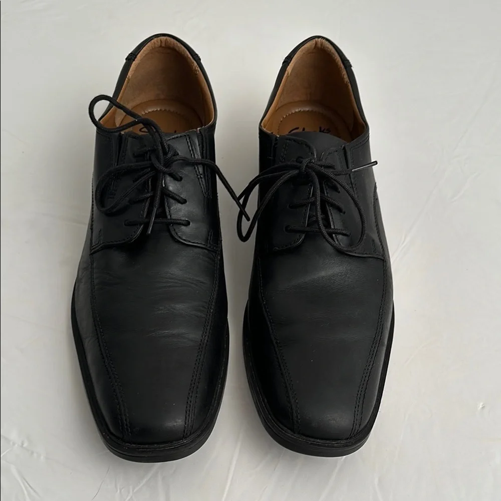 Clark’s Classic Black Leather dress shoes